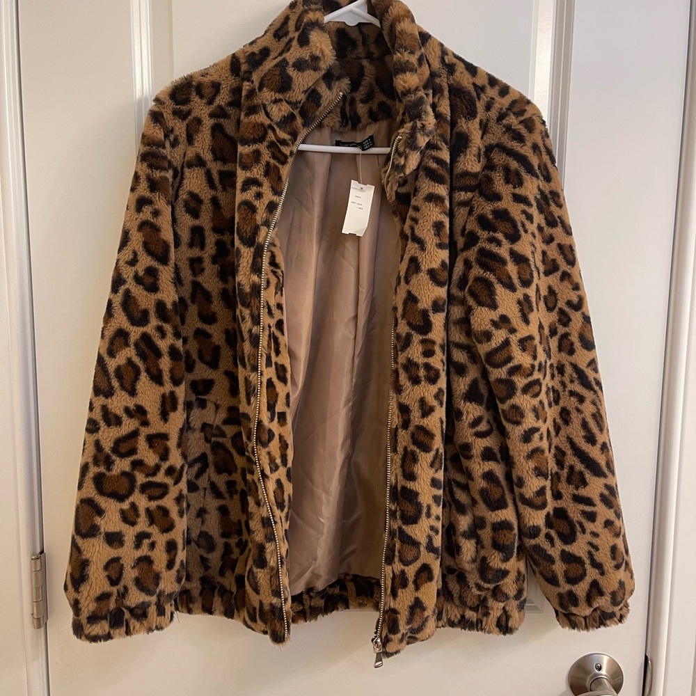 NEW WITH TAGS! Cute leopard print jacket. - Picture 2 of 4